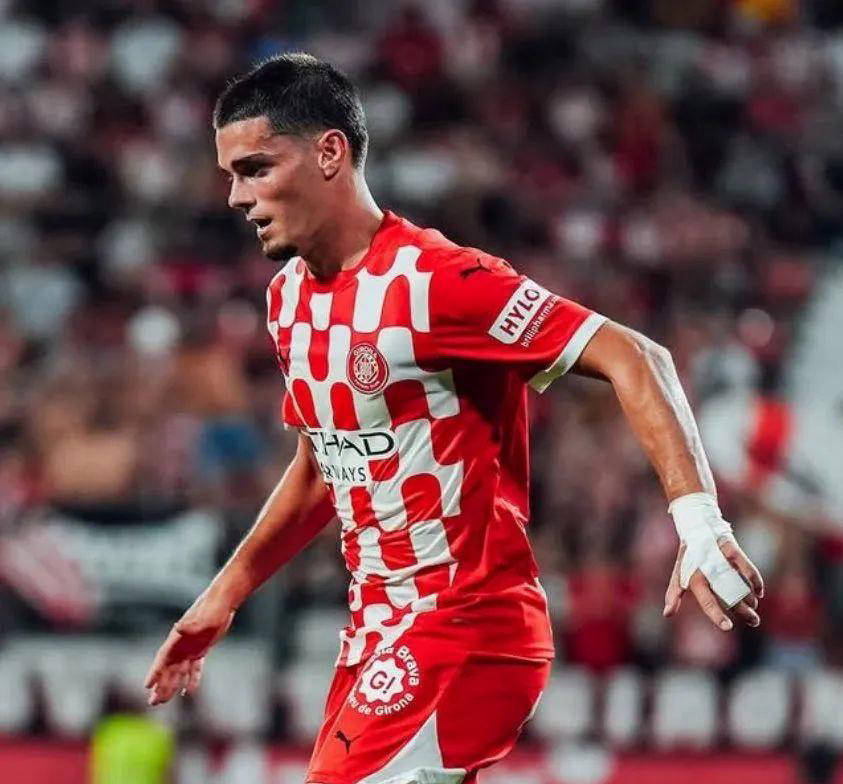 纽卡斯尔训练开放日，转会期绝杀压哨引欢呼，欧超杯在即，数据趋势出现新变化的简单介绍